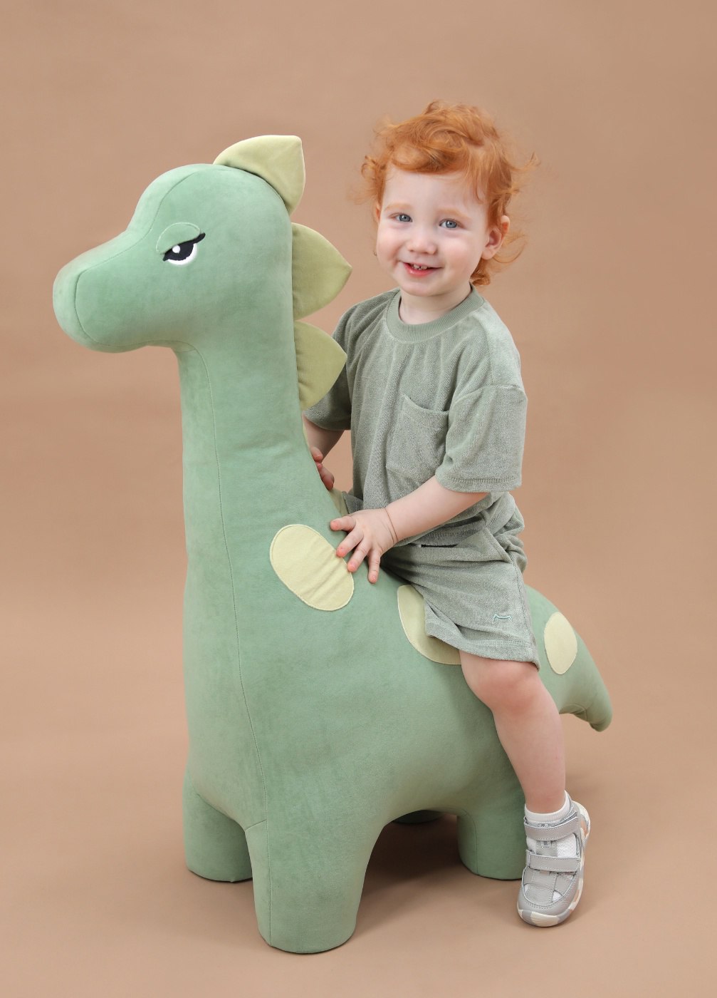 07764088-40 Махровая футболка для мальчика Неженка оливковый, все фото 6