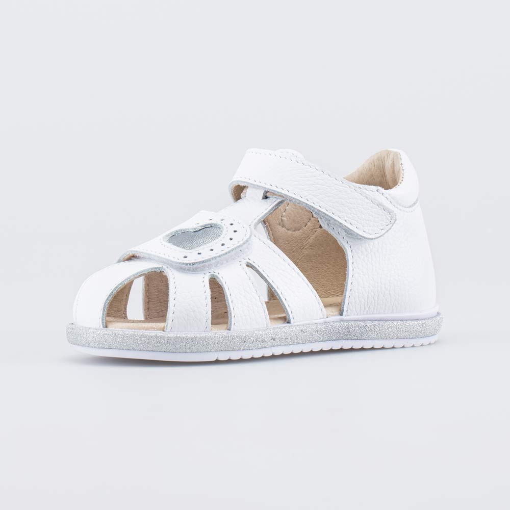 122248-22 Кожаные босоножки для девочки Сердечко , все фото 1