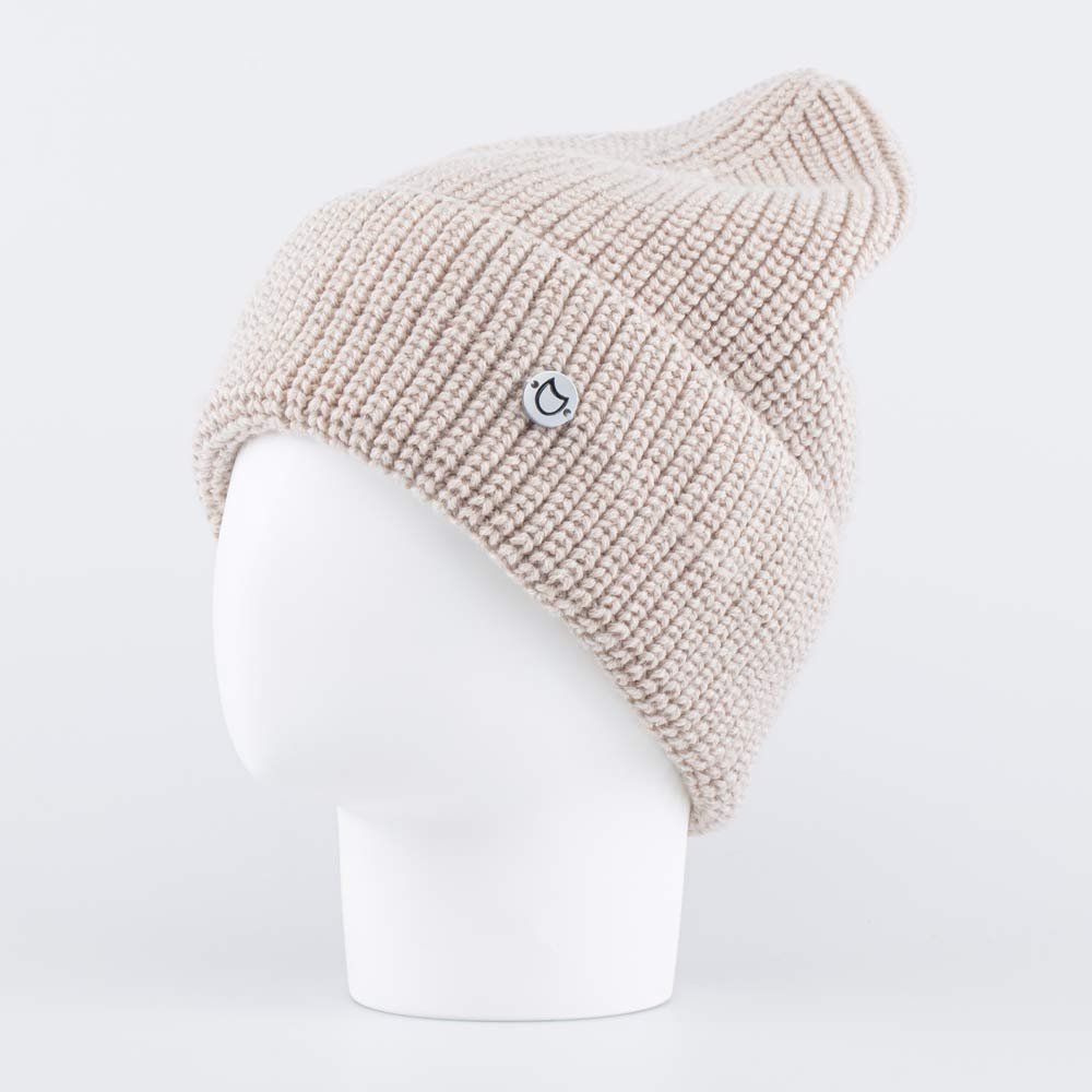 07811404-40 Бежевая однослойная шапка с отворотом, все фото 1