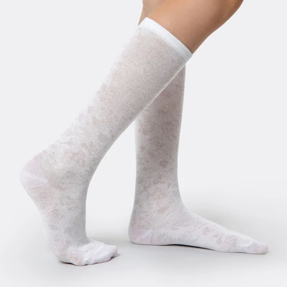 07842274-40 Белые хлопковые гольфы с помпоном MF, все фото 3