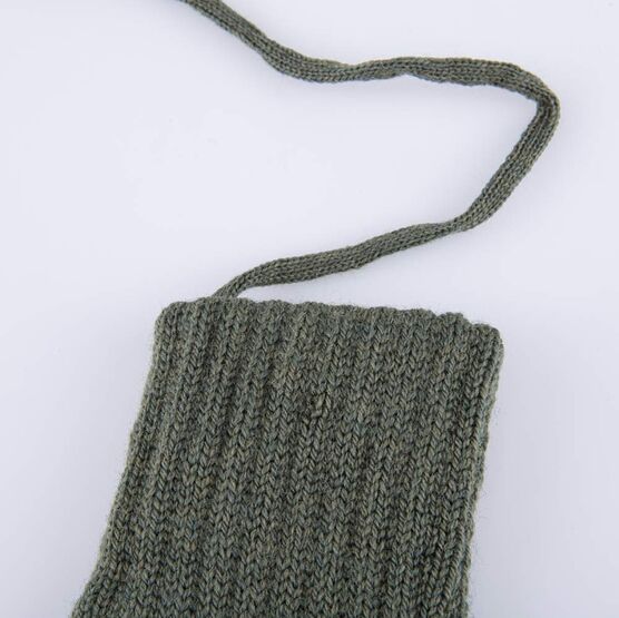 07721195-40 Варежки двухслойные из шерсти мериноса темно-зеленый для мальчики оливковый фото №2