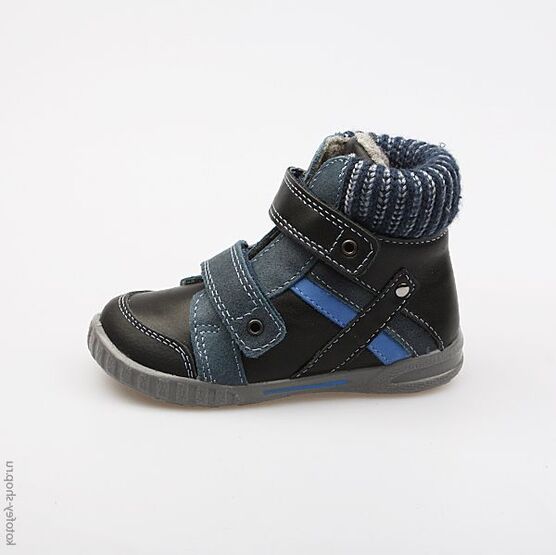 152126-31 Ботинки для мальчики чер-син
