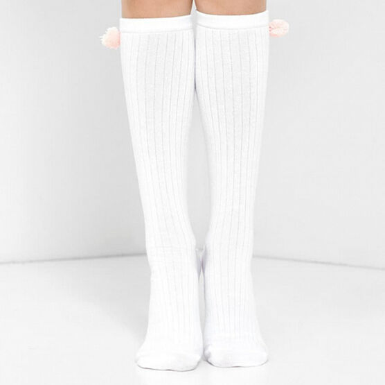 07842352-40 Белые хлопковые гольфы с помпоном MF для девочки белый фото №2