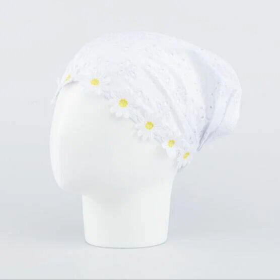 07811706-40 Белая косынка на резинке Ромашки для девочки белый фото №4