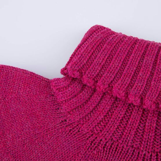 07812129-43 Манишка из шерсти мериноса малиновый для девочки малиновый фото №2