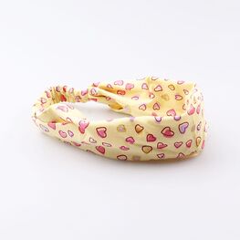 07811245-40 Косынка на резинке Сердечки для девочки желтый