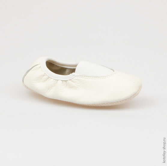 612001-01 Чешки для универсальные белый