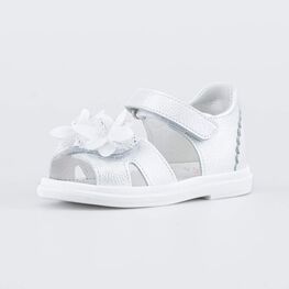122198-22 Белые босоножки для первых шагов для девочки белый