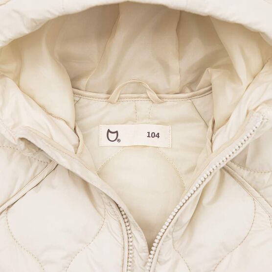 07857074-40 Детская стеганая куртка на весну и осень для девочки бежевый фото №3