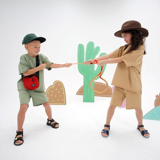 07764060-41 Костюм шорты + футболка бежевый для мальчики коричневый фото №8