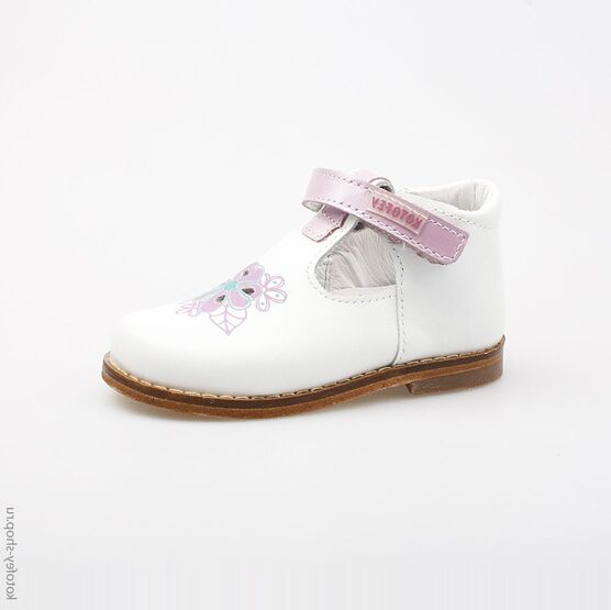 032064-22 Туфли для девочки белый