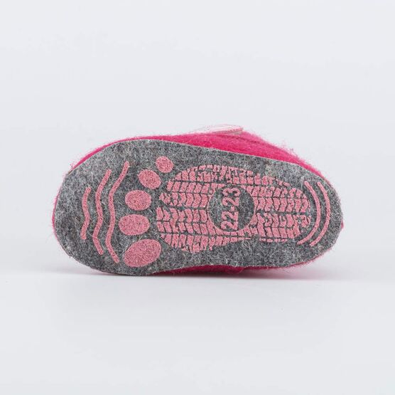 007014-44 Войлочные пинетки для девочки Сердце для девочки фуксия фото №3