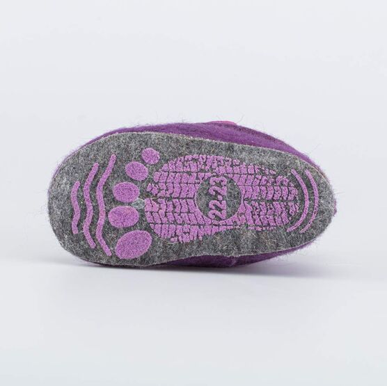 007014-45 Войлочные пинетки для девочки Сердце для девочки фиолетовый фото №3