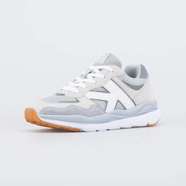 744220-71 Кожаные кроссовки для девочки серый