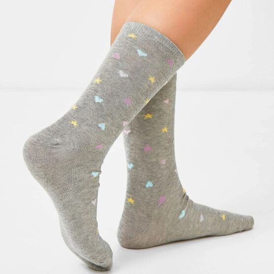 07842976-40 Хлопковые носки Сердечки серые для девочки серый фото №2