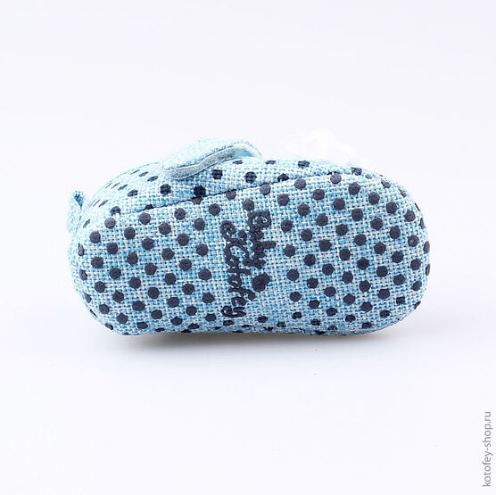 001073-11 Пинетки в виде туфелек с белым цветочком для девочки голубой фото №3