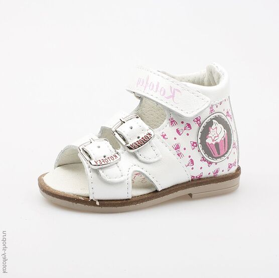 022075-21 Туфли летние для девочки белый