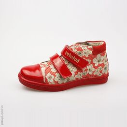 352100-23 Ботинки для девочки красный